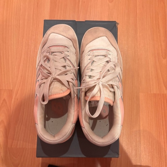 New Balance 550 Women’s Sneakers in Peach Pink and Beige - Picture 7 of 10